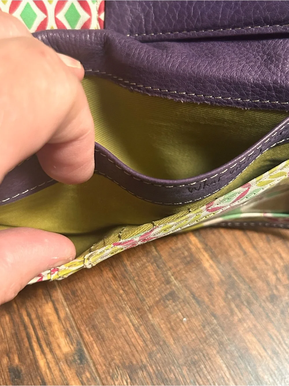 Fossil Plum Leather Wristlet with green  Zippers and Zip Pockets Y2K